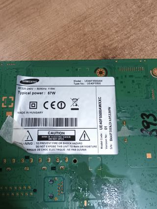 RUNTK 5351TP, de Samsung UE40F5500AW, (ref.205)