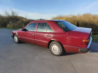 Mercedes-Benz Clase E 1993