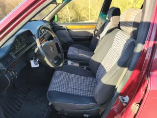 Mercedes-Benz Clase E 1993