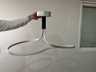 Lámpara de techo moderna diseño curvo