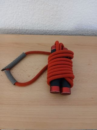 Cuerda de saltar roja