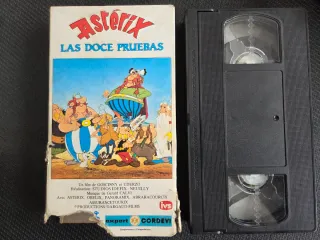Lote 4 VHS Asterix y Los Simpson