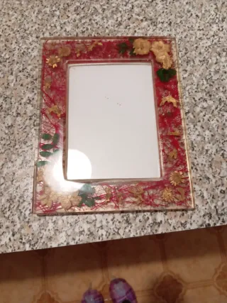 Cornice portafoto decorata oro e rosso