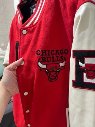 Chaqueta Chicago Bulls NBA Roja y Blanca