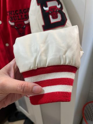 Chaqueta Chicago Bulls NBA Roja y Blanca