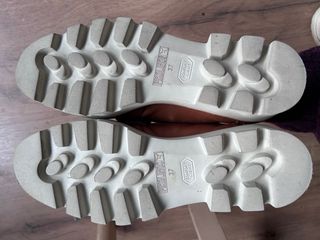 Mocasines Pikolinos Marrón y Rojo