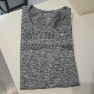 Camiseta Nike Dry-Fit Talla XS
