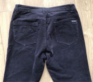 Pantalón de pana negro