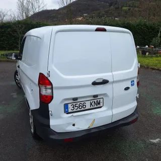 Ford Transit Courier 2018