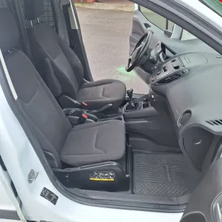 Ford Transit Courier 2018