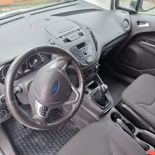 Ford Transit Courier 2018