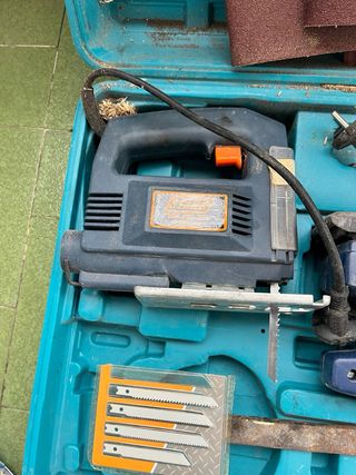 Maletín herramientas: Caladora y lijadora