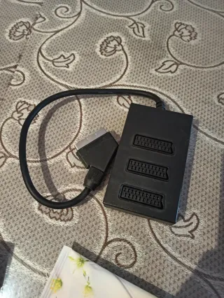 Adaptador Triple Euroconector
