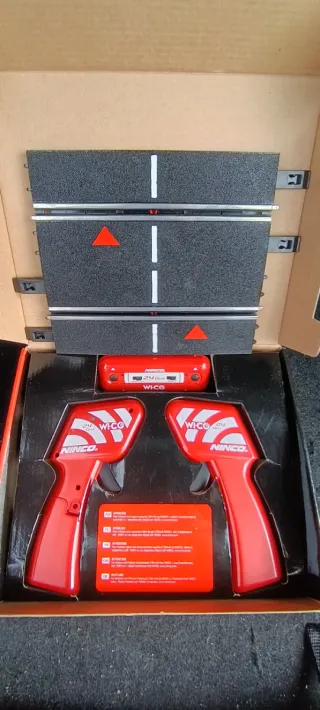 Scalextric Ninco + 3 Coches F1 + 4 Mandos