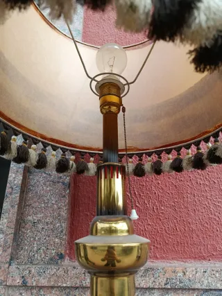 Lámpara clásica de pie