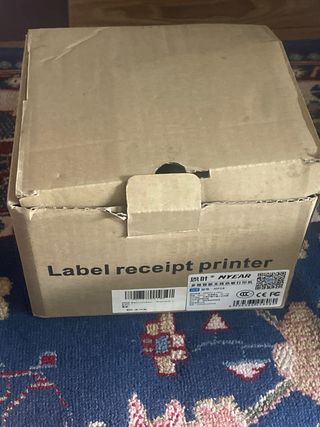 Impresora de etiquetas blanca