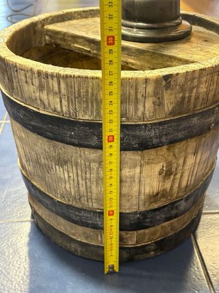 Fuente de jardín con forma de barril