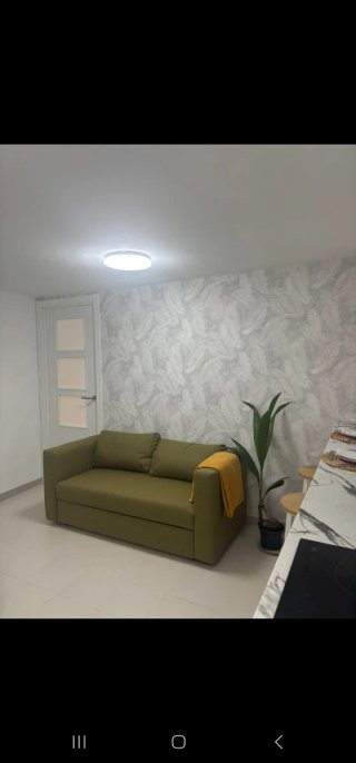 Se alquila apartamento 650 eur