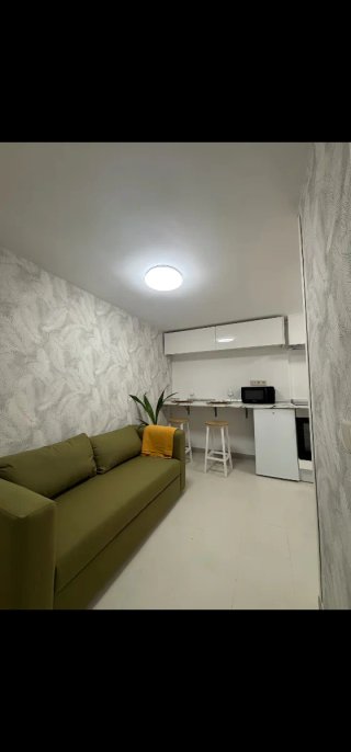 Se alquila apartamento 650 eur