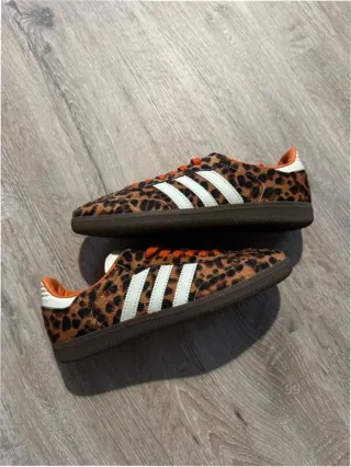 Adidas Samba OG Leopardo Rojo Talla 40