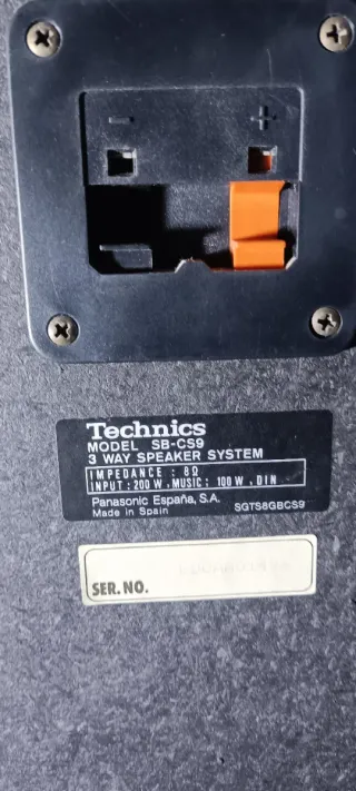 Equipo de música Technics+ altavoces con peana