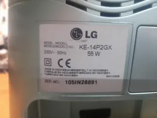 Televisor LG con Video VHS verde metálico