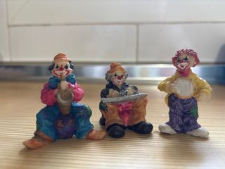 Figuras decorativas de payasos