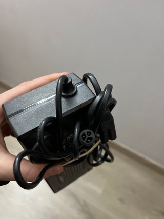 Cargador Hyleton 54.6V 2A Patinete Eléctrico