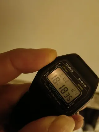 Orologio Casio F-87W anni '80 Made in Japan