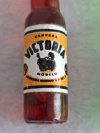 Set di 4 portachiavi con miniatura di birre messicane