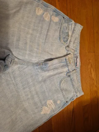 Pantalón vaquero baggy Zara desgastado