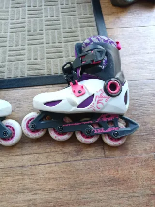 Patines Oxelo Play 5 Talla 30-33 se regalan protec