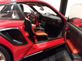 Porsche 997 GT2 RS Autoart 1:18