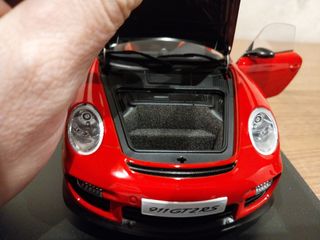 Porsche 997 GT2 RS Autoart 1:18