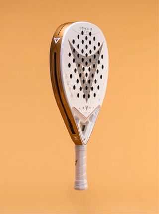 Pala de Level Padel Modelo Elegance Pro. Nueva