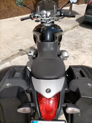 BMW R 1200 R Negra y Plateada
