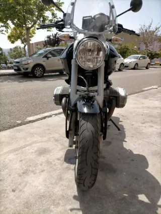 BMW R 1200 R Negra y Plateada