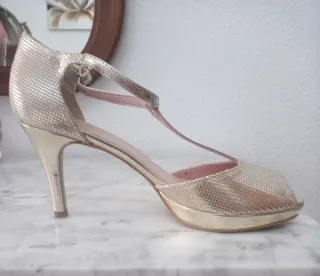 Zapatos de fiesta MayFran platino