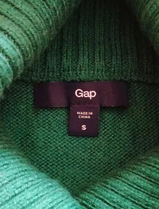 Jersey Gap Verde Cuello Vuelto Talla S