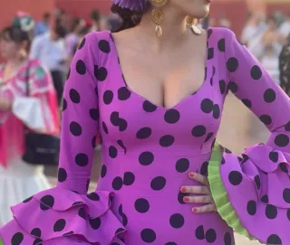 Traje Flamenca Lila Lunares Negros
