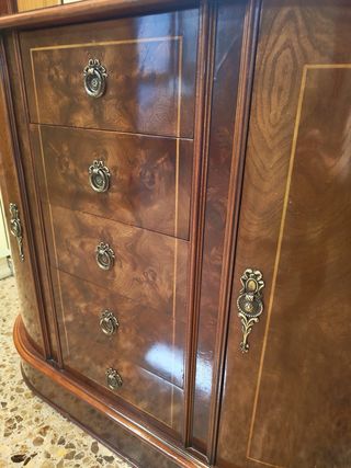 Mobile ingresso con grande specchio in legno classico