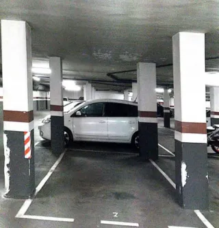 PLAZA DE PARKING CENTRO CERDANYOLA