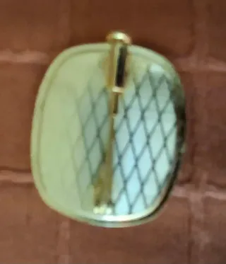 Alfiler esmaltado blanco y negro De 2.8 de largo ×