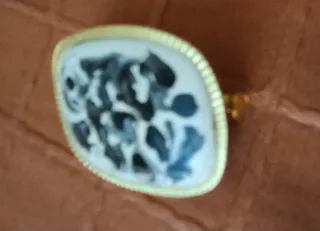 Alfiler esmaltado blanco y negro De 2.8 de largo ×