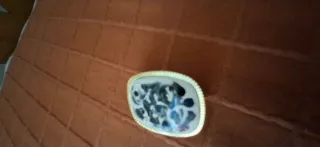 Alfiler esmaltado blanco y negro De 2.8 de largo ×