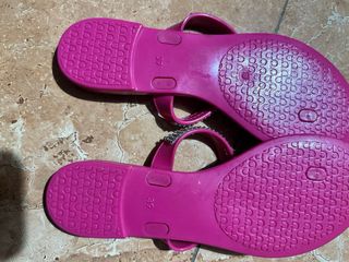 Chanclas mujer con pedrería