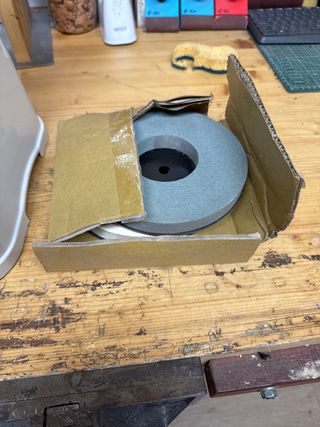 Máquina afiladora Shinko ST-180