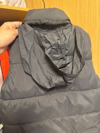 Chaleco alcochonado grisaceo/ negro