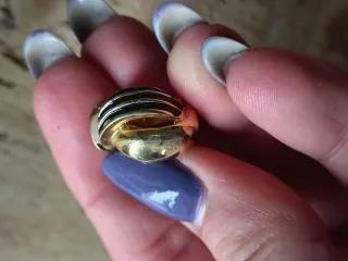 Orecchini clip vintage oro e nero