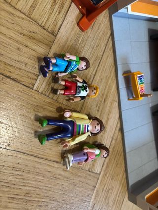 Colegio Playmobil con figuras y accesorios